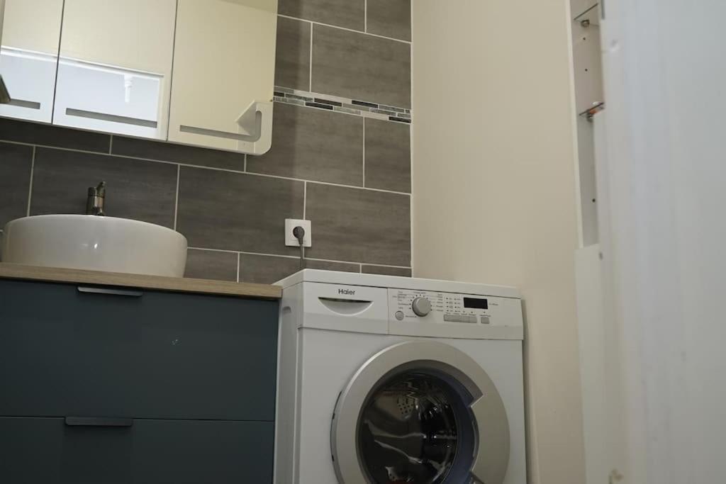2 Bedrooms- 20' Paris - 25' Disneyland - Wifi Villiers-sur-Marne Exterior photo