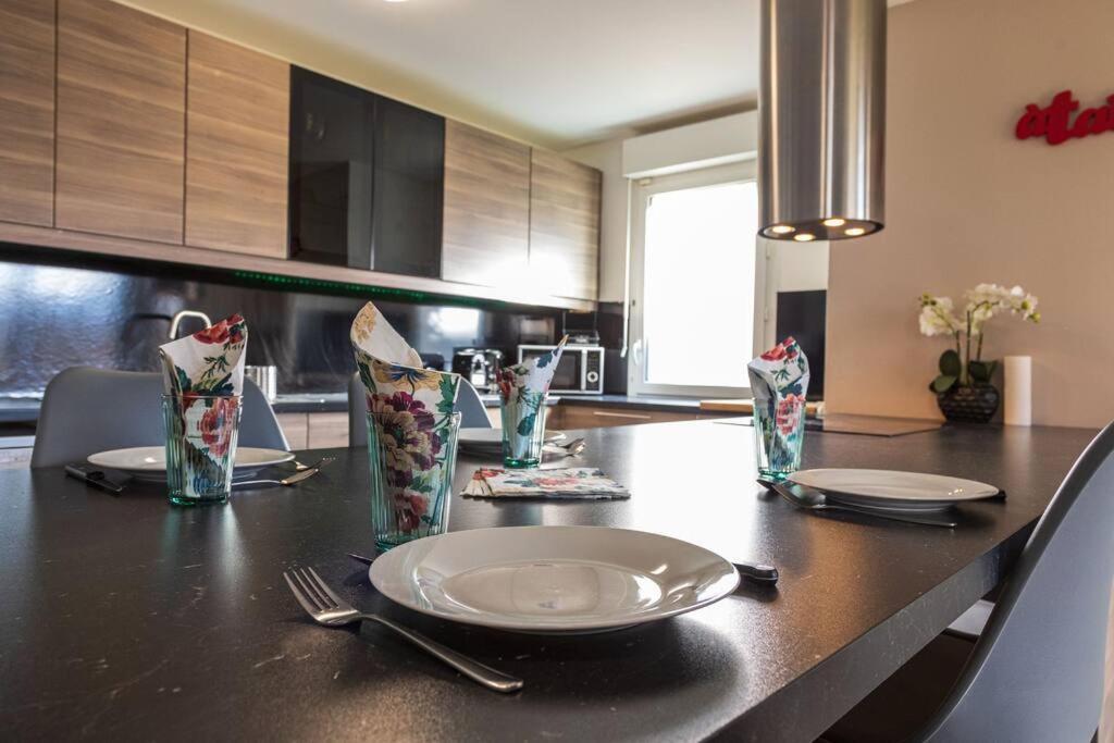 2 Bedrooms- 20' Paris - 25' Disneyland - Wifi Villiers-sur-Marne Exterior photo